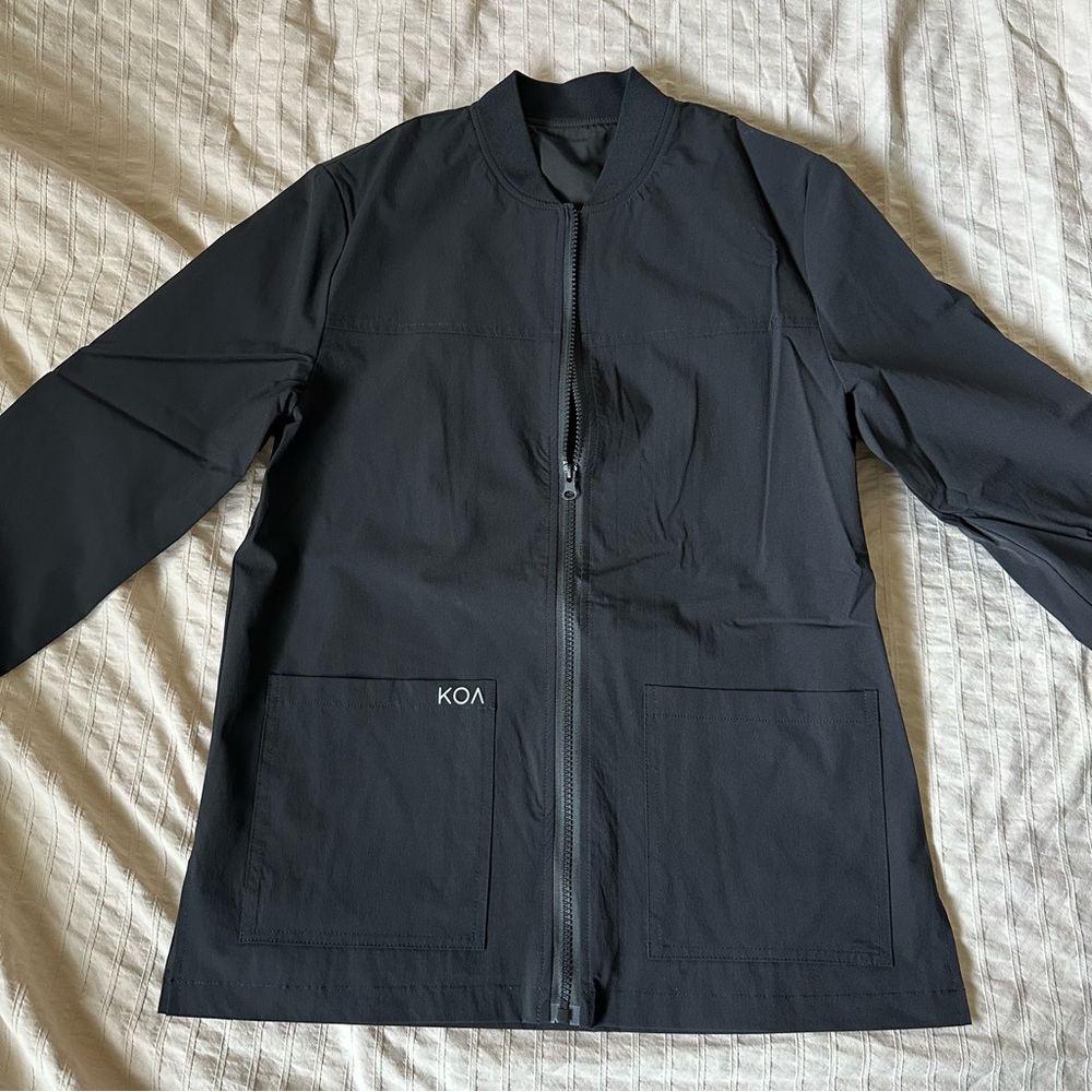 KOA scrub jacket